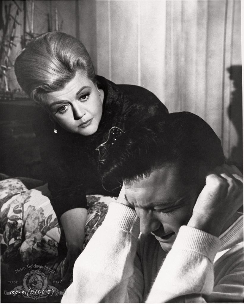 Still of Angela Lansbury and Laurence Harvey in The Manchurian Candidate (1962)