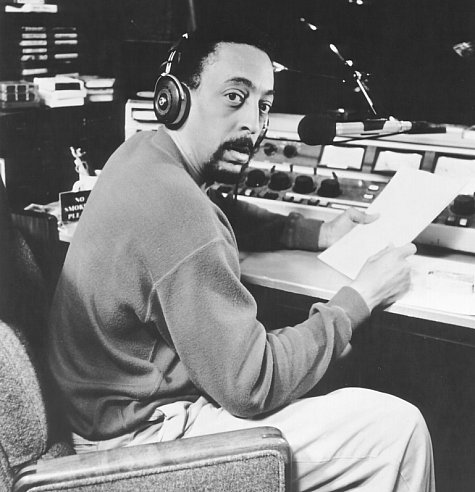 Radio disc jockey Mark Jannek (Gregory Hines) is plagued by gruesome nightmares of his girlfriend's murder and haunted by mysterious phone calls.