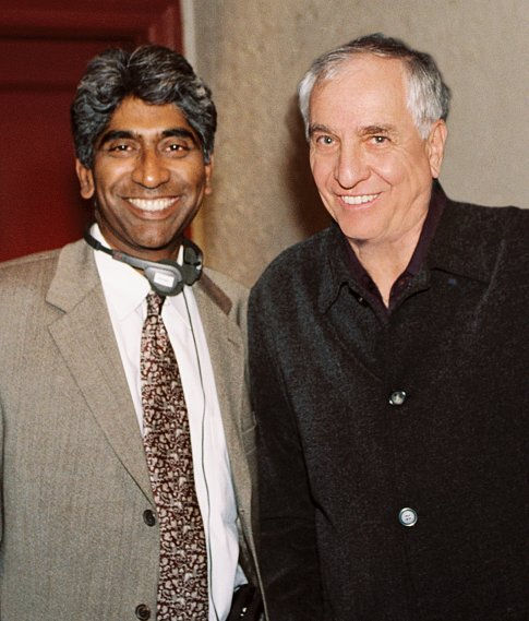 Ashok Amritraj and Garry Marshall in Raising Helen (2004)