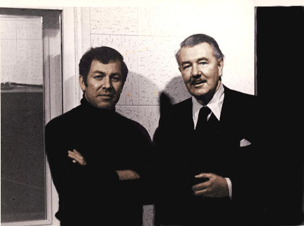 Raúl daSilva, left, with Sir Michael Redgrave De Lane Lea Studios, London, Dec. 1973