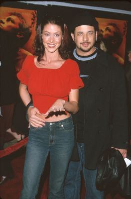 Shannon Elizabeth at event of The Beach (2000)