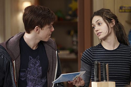 Still of Emmy Rossum and Cameron Monaghan in Shameless (2011)