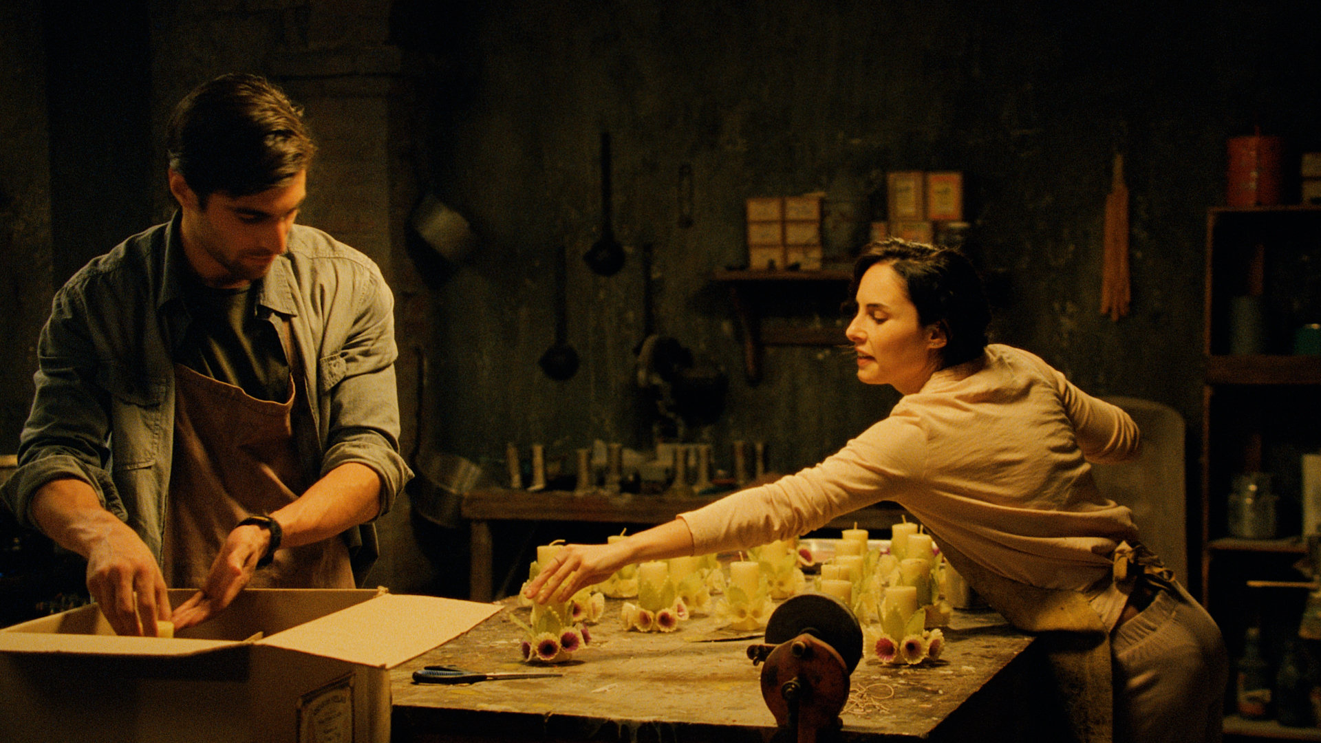 Still of Osvaldo de Leon and Ana Serradilla in Hidden Moon.