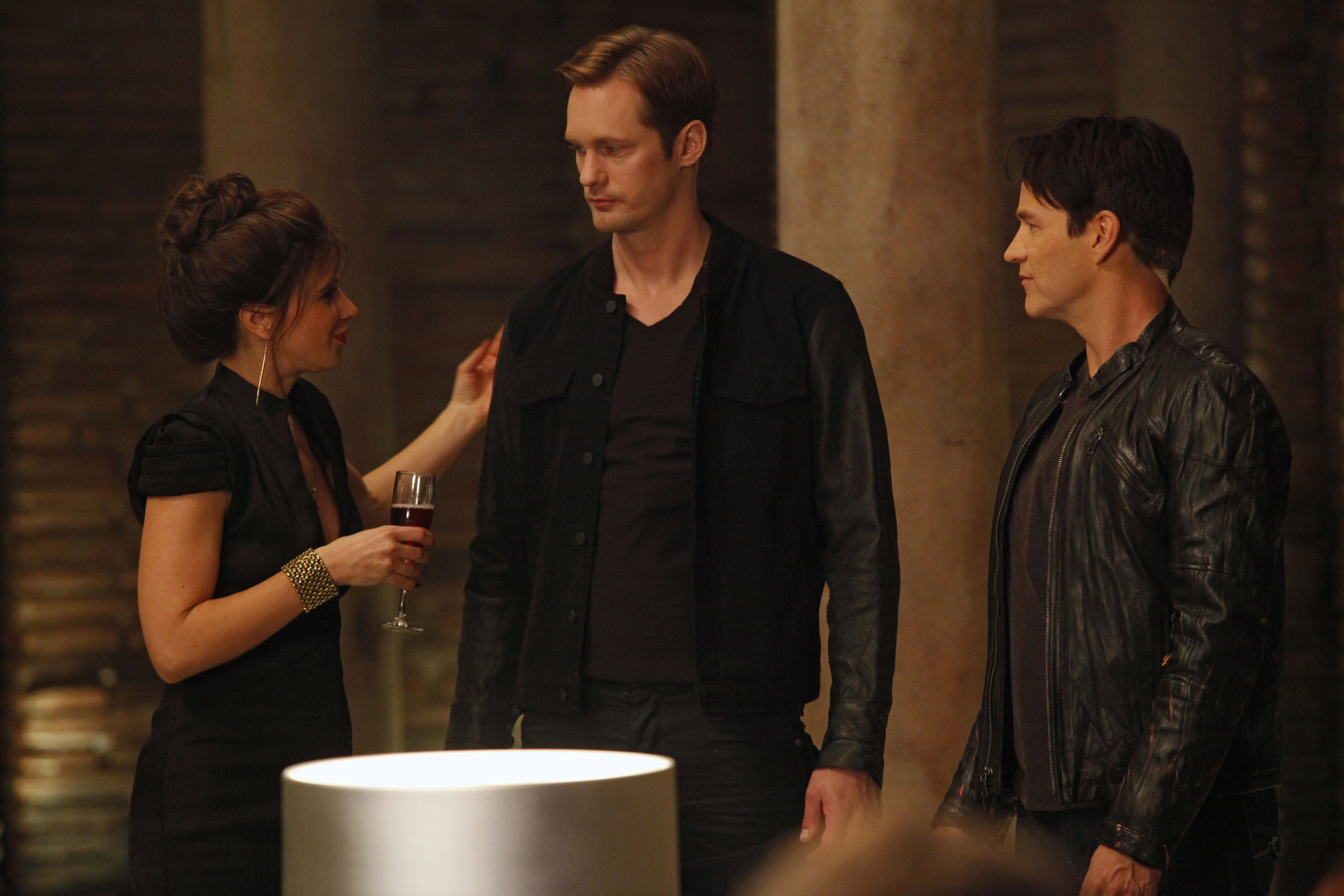 Still of Alexander Skarsgård, Valentina Cervi and Stephen Moyer in Tikras kraujas (2008)