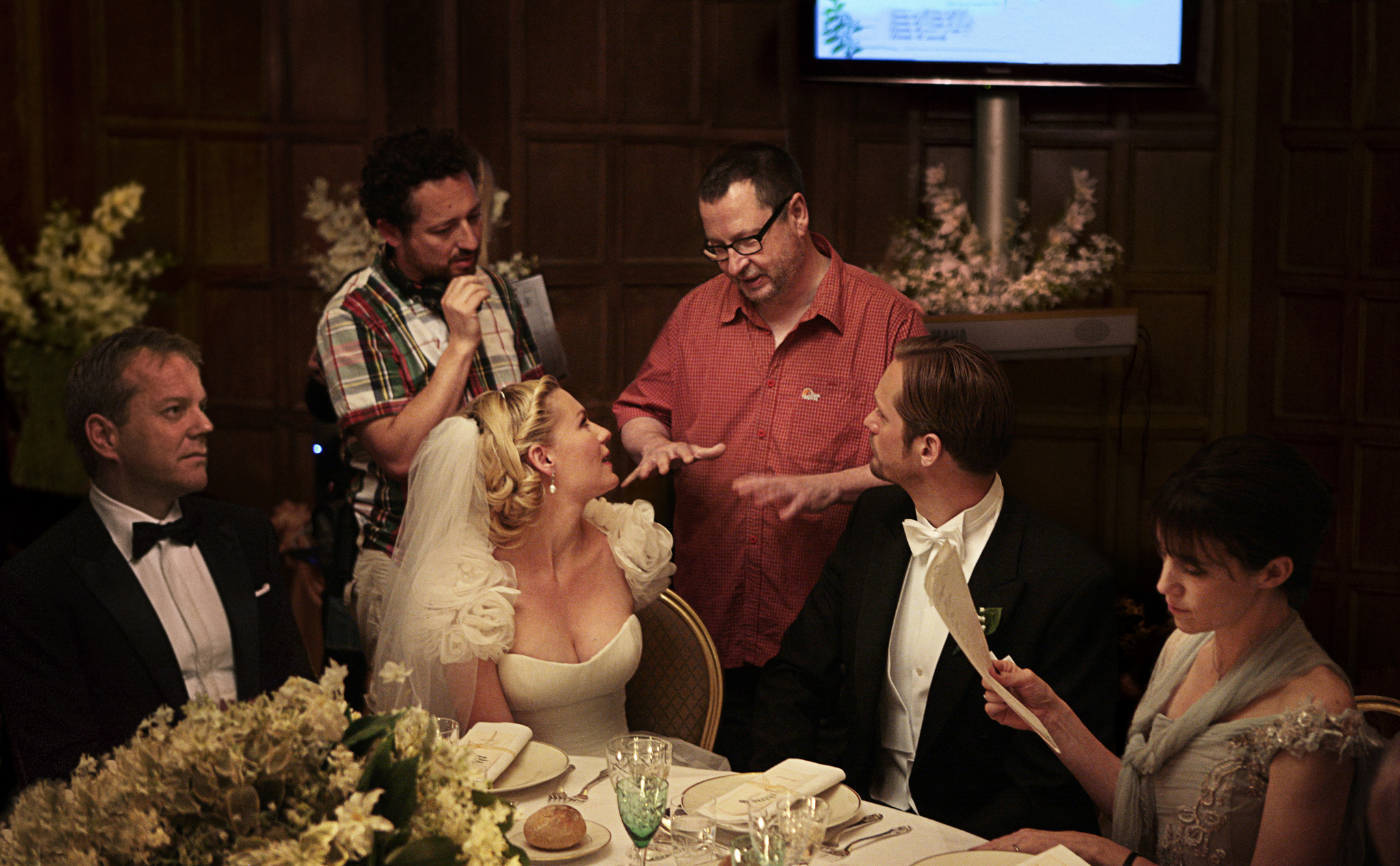 Kirsten Dunst, Kiefer Sutherland, Charlotte Gainsbourg, Lars von Trier, Alexander Skarsgård and Manuel Alberto Claro in Melancholija (2011)