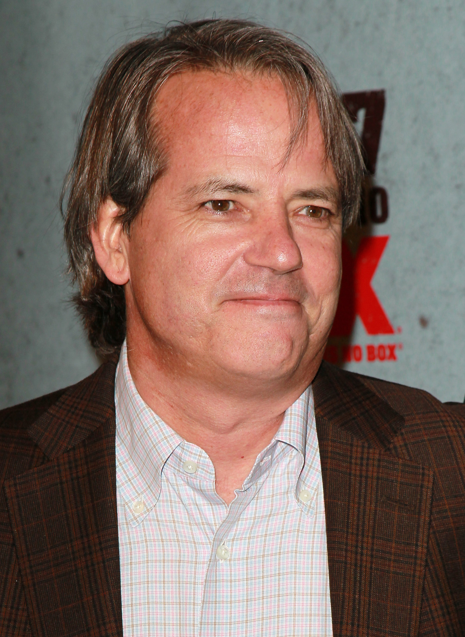 Graham Yost at event of Justified (2010)
