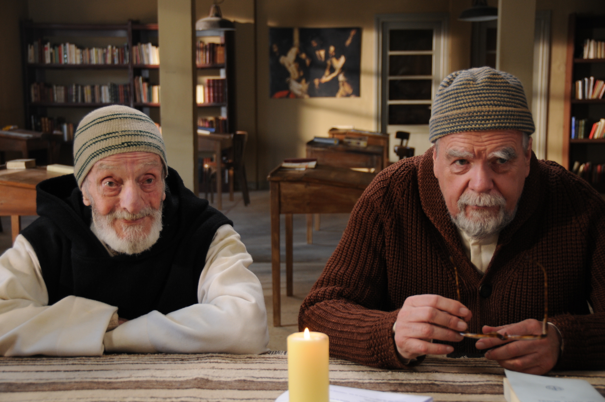 Still of Michael Lonsdale and Jacques Herlin in Des hommes et des dieux (2010)