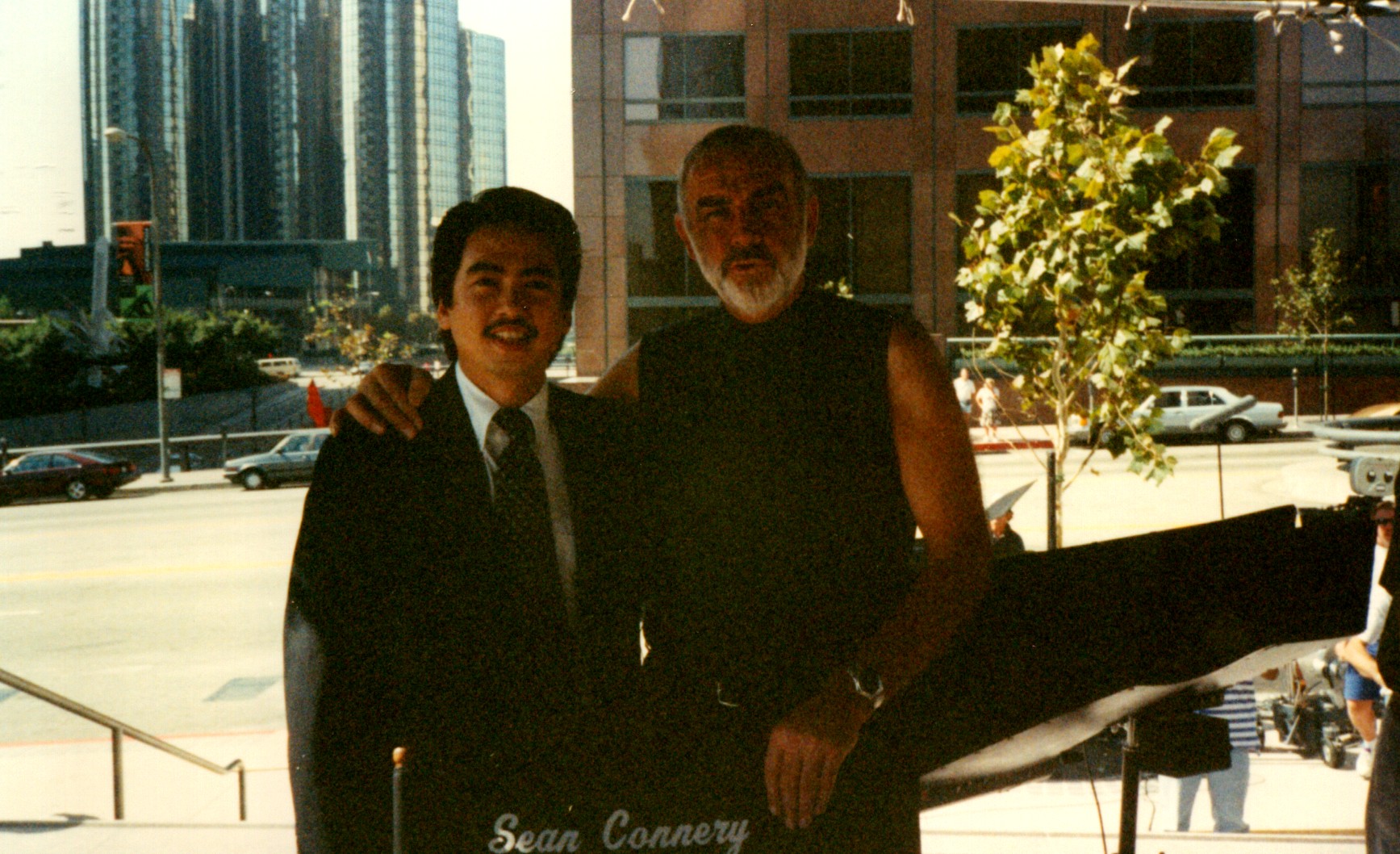Stan Egi and Sean Connery on the set of Rising Sun