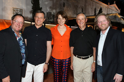 Sigourney Weaver, Andrew Stanton, John Lasseter and Robert A. Iger at event of WALL·E: siuksliu princo istorija (2008)