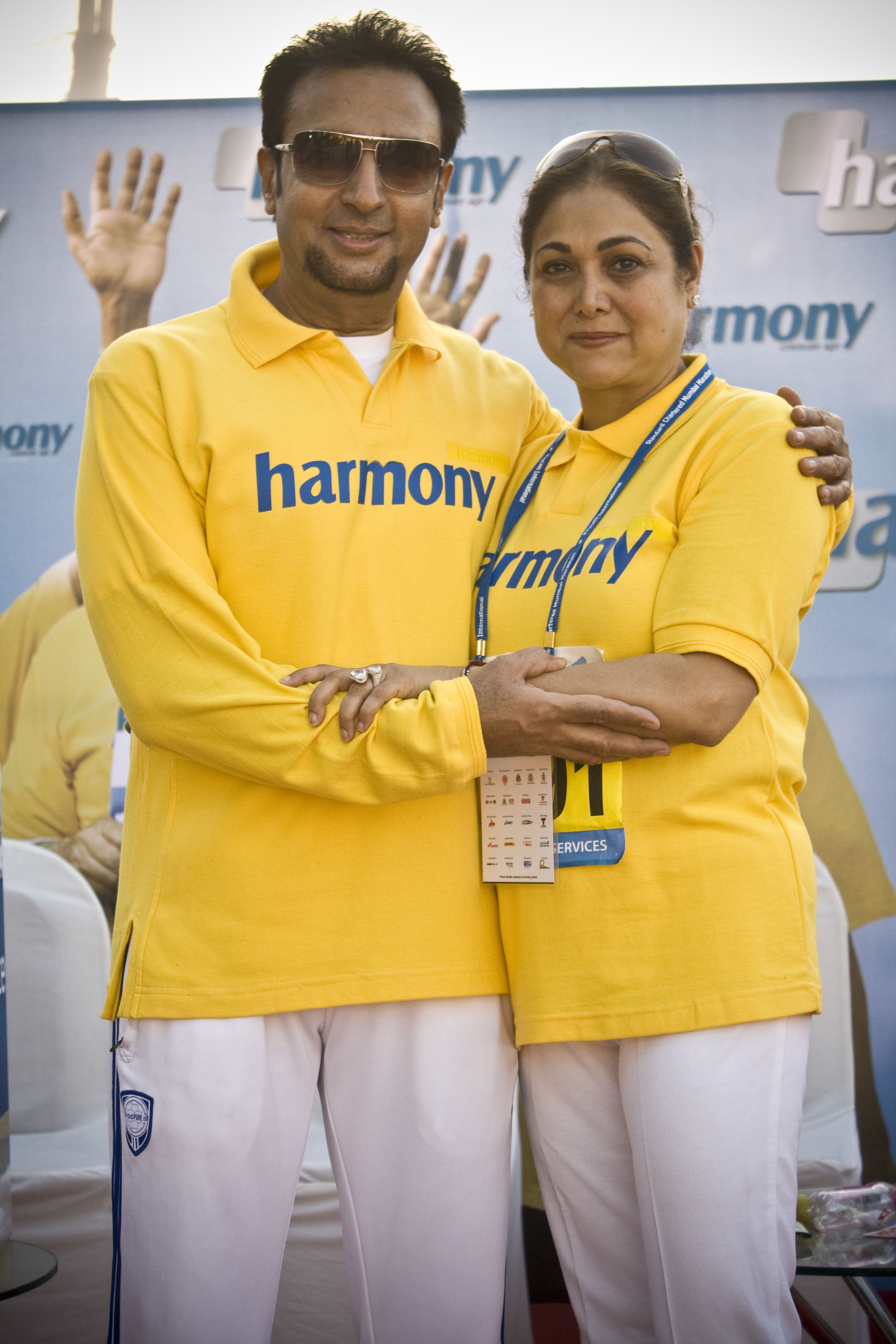 Gulshan Grover with Tina Ambani at harmony Marathon