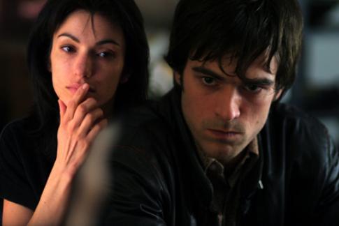 Still of Aure Atika and Romain Duris in De battre mon coeur s'est arrêté (2005)