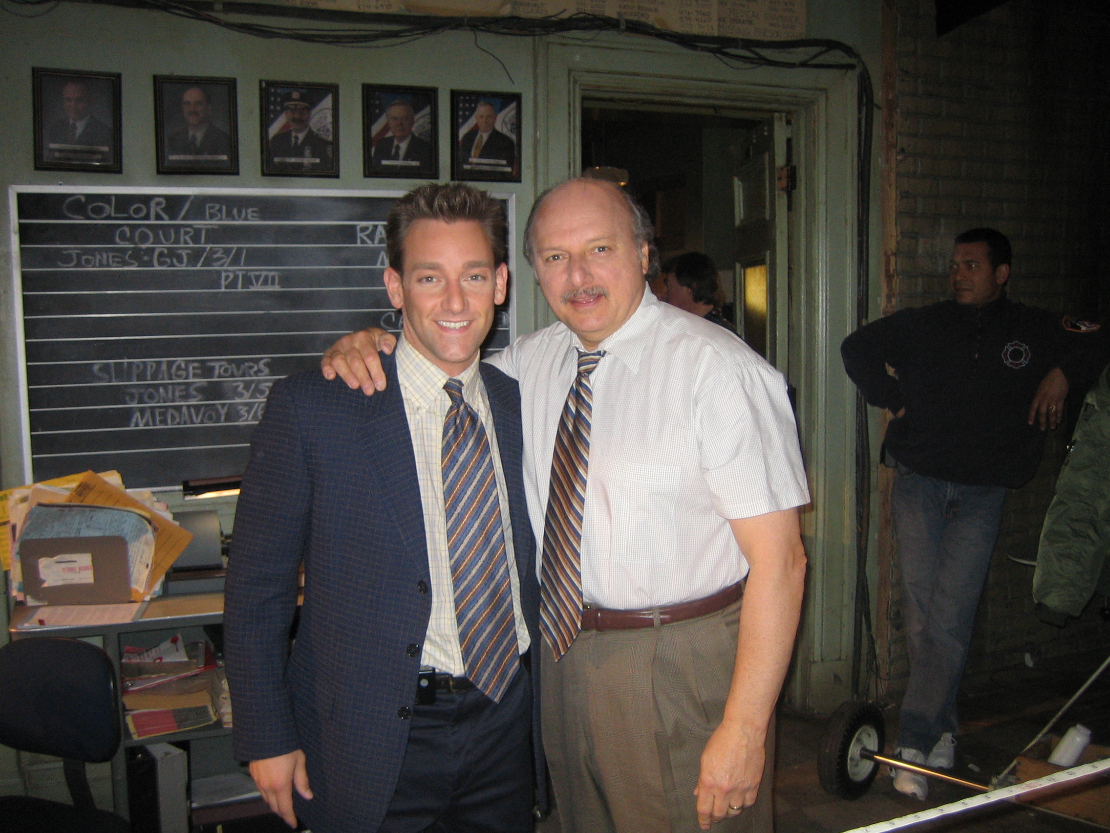 On set of the Series Finale of NYPD Blue in Los Angeles with Dennis Franz, playing the role of Detective Ray Quinn.