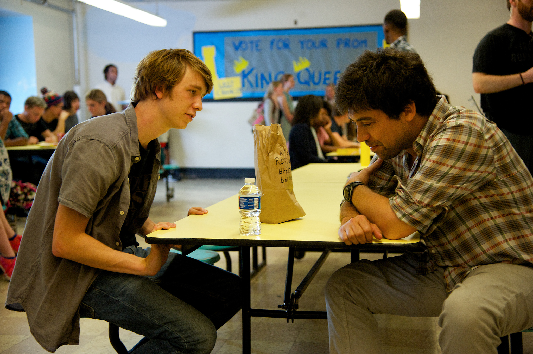 Still of Alfonso Gomez-Rejon and Thomas Mann in Me and Earl and the Dying Girl (2015)