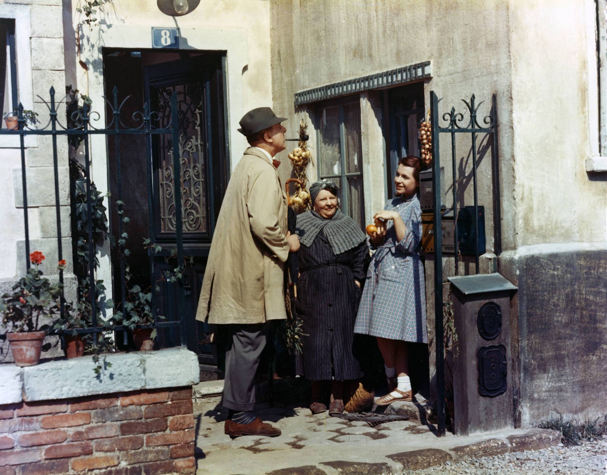 Still of Jacques Tati in Mon oncle (1958)