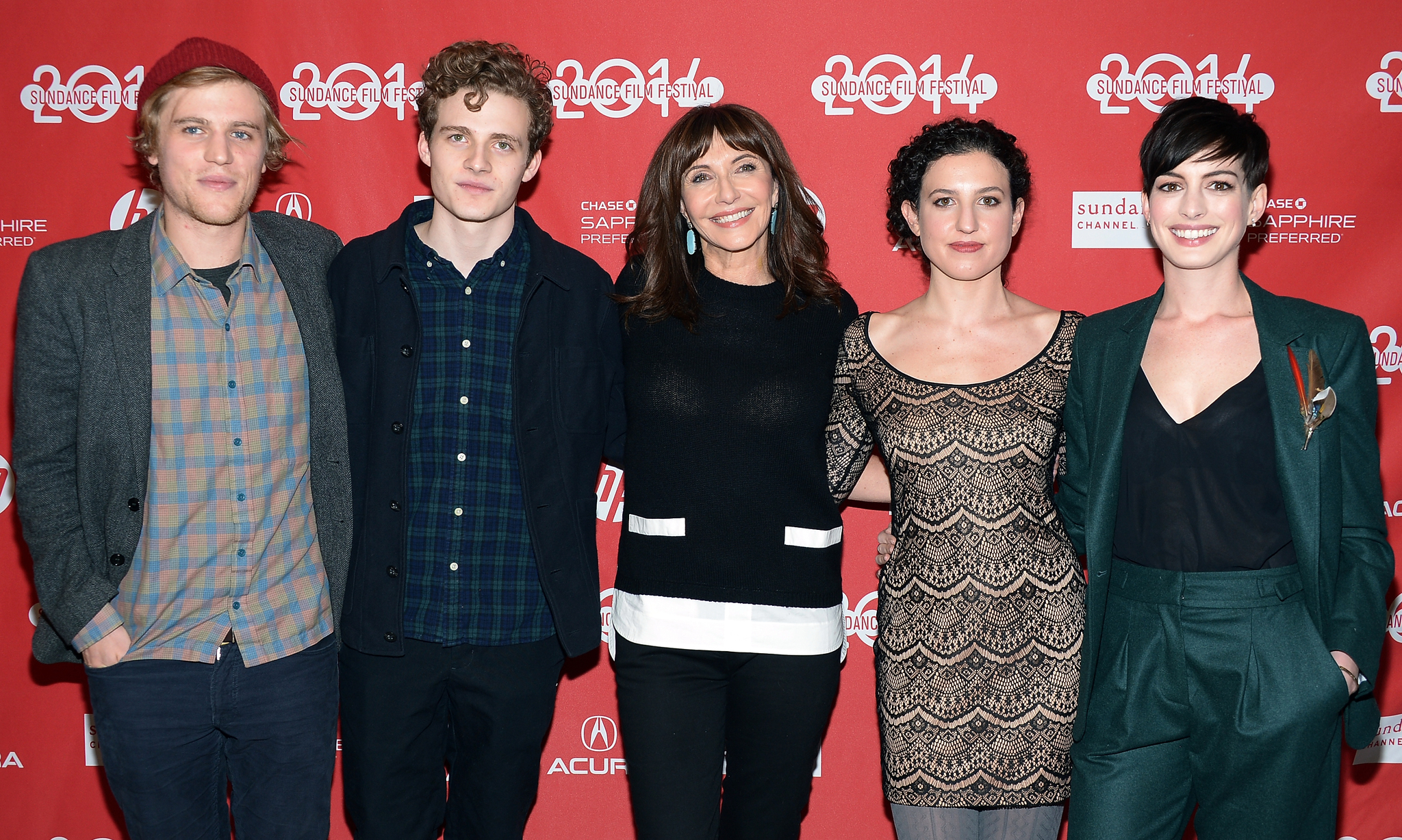Anne Hathaway, Mary Steenburgen, Johnny Flynn, Kate Barker-Froyland and Ben Rosenfield at event of Song One (2014)