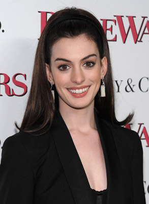 Anne Hathaway at event of Bride Wars (2009)