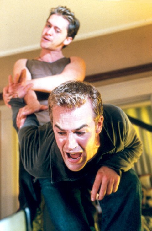 Still of Clifton Collins Jr. and James Van Der Beek in The Rules of Attraction (2002)