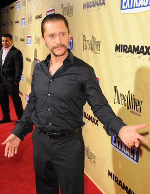Clifton Collins Jr. at event of Extract (2009)