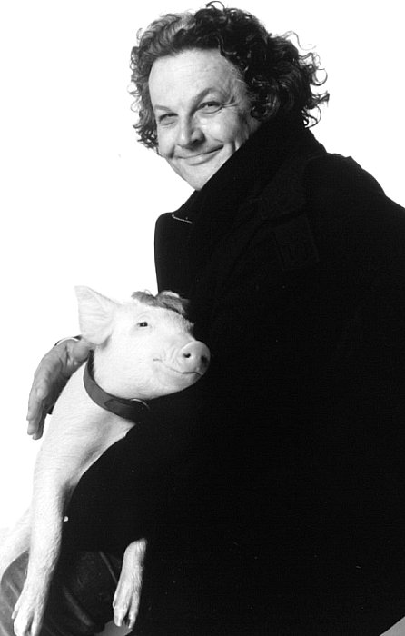 George Miller in Babe: Pig in the City (1998)