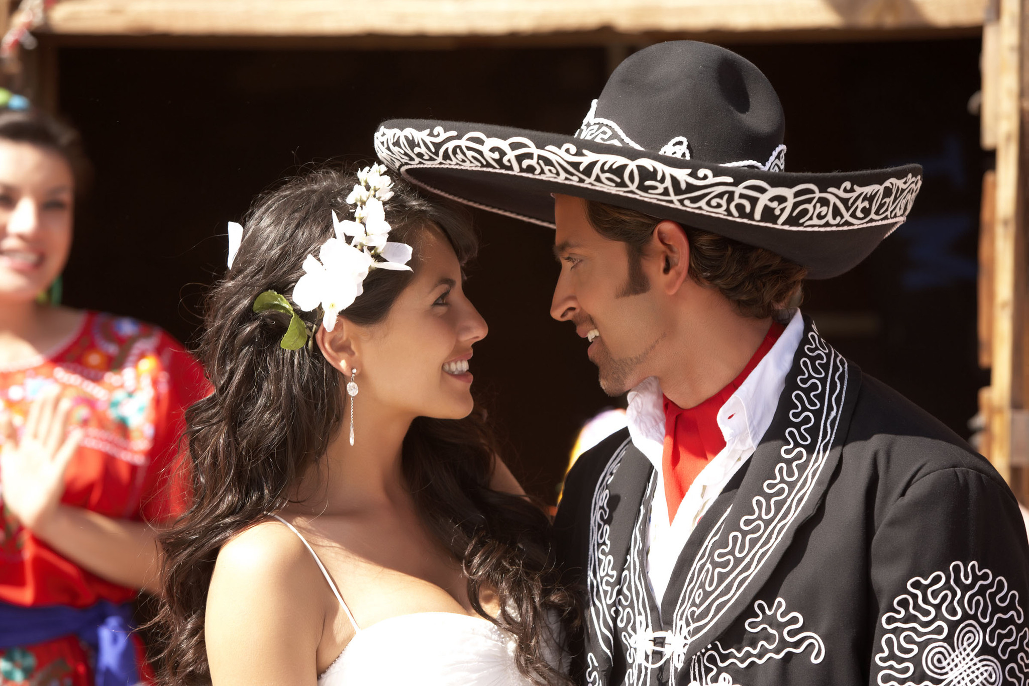 Still of Hrithik Roshan and Bárbara Mori in Kites (2010)