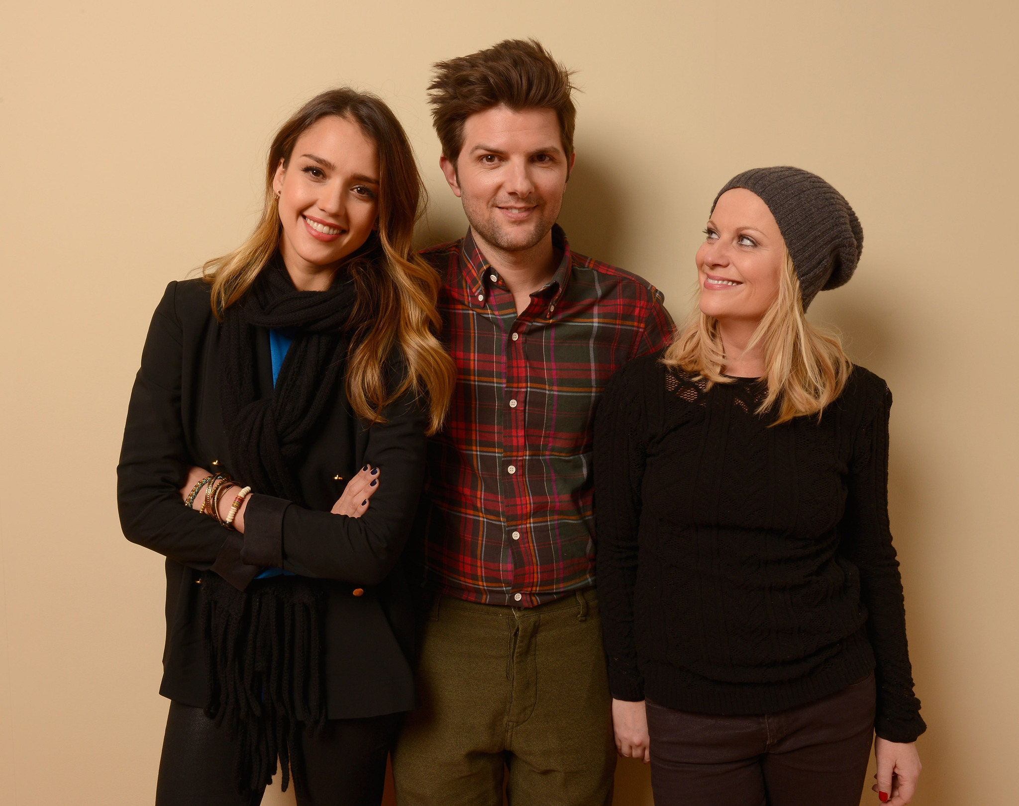 Adam Scott, Jessica Alba and Amy Poehler at event of A.C.O.D. (2013)