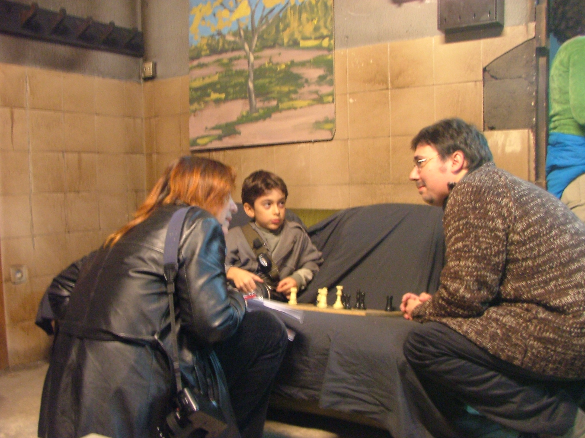 Elio Quiroga directing Omar Muñoz, shooting LA HORA FRIA, 2005