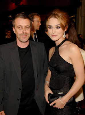 Harry Gregson-Williams and Keira Knightley at event of Domino (2005)