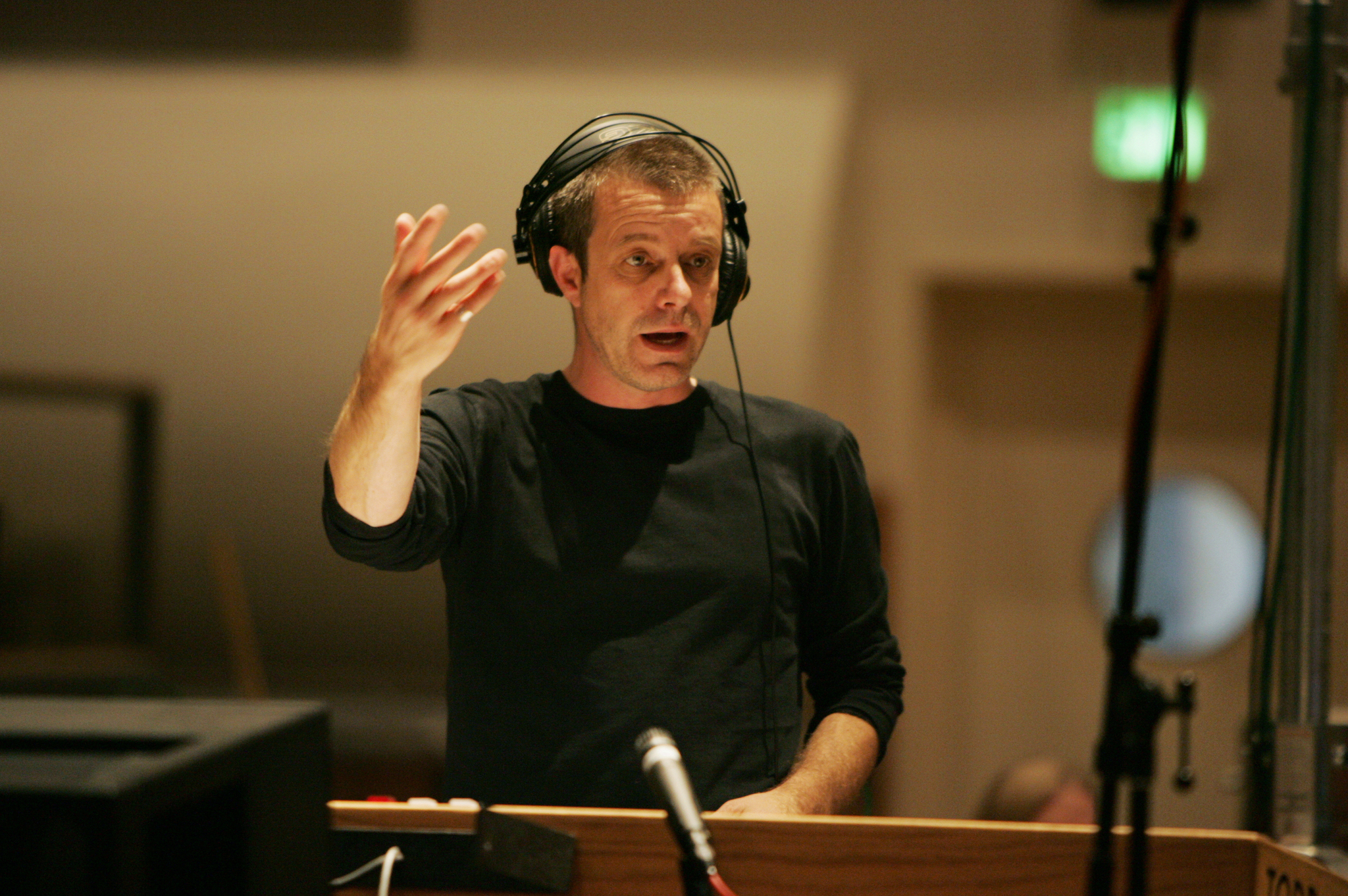 Still of Harry Gregson-Williams in Narnijos kronikos: liutas, burtininke ir drabuziu spinta (2005)