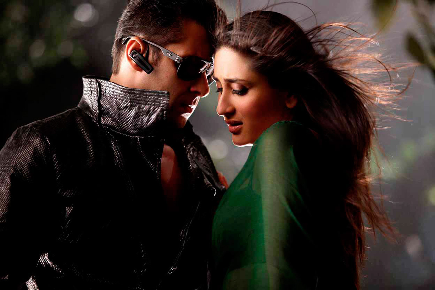 Still of Kareena Kapoor and Salman Khan in Bodyguard (2011)