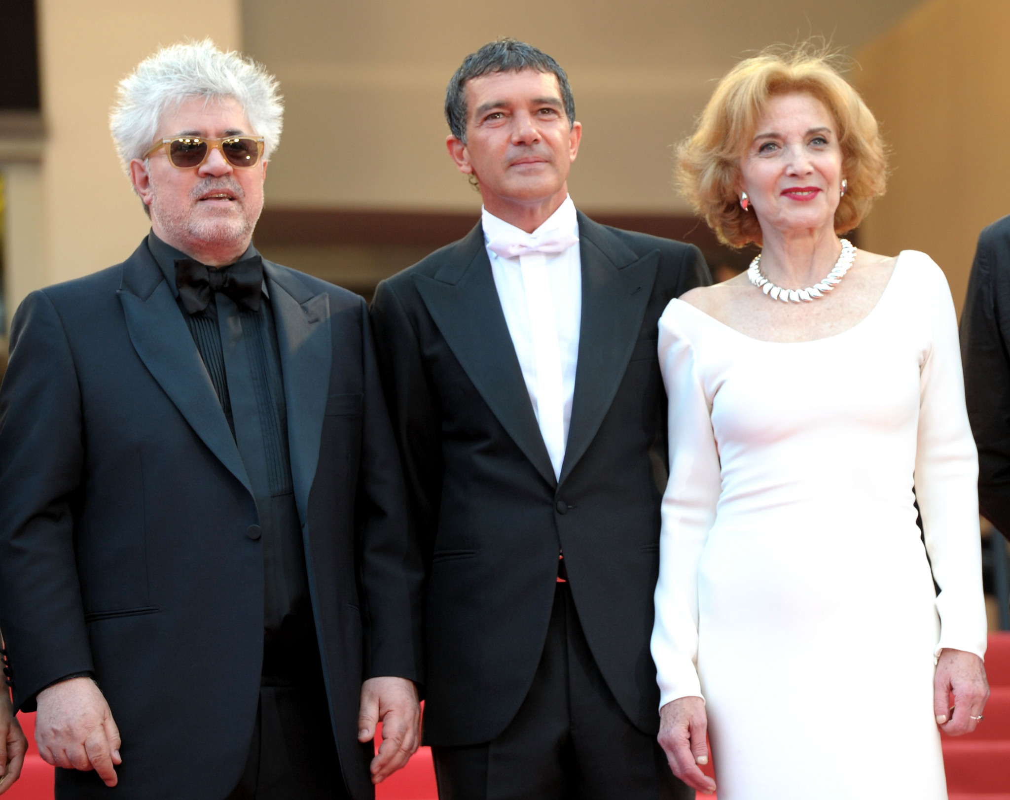 Antonio Banderas, Pedro Almodóvar and Marisa Paredes at event of Oda, kurioje gyvenu (2011)