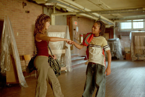 Still of Jessica Alba and Romeo Miller in Honey (2003)