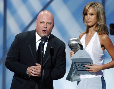 Jessica Alba and Michael Chiklis at event of ESPY Awards (2003)