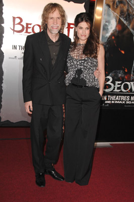 Glen Ballard and Idina Menzel at event of Beowulf (2007)