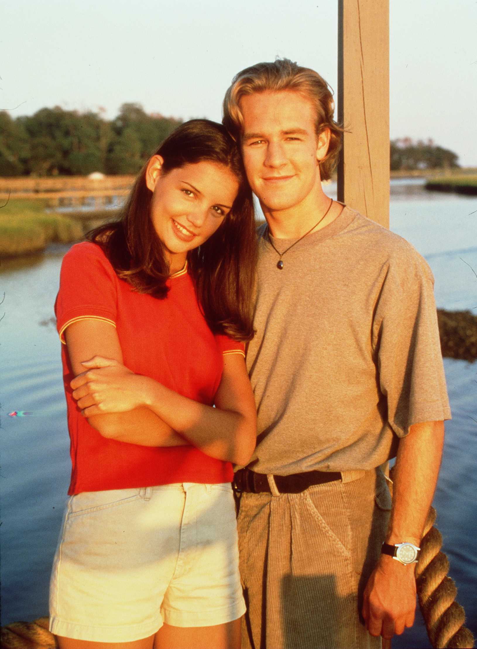 Still of James Van Der Beek and Katie Holmes in Dawson's Creek (1998)
