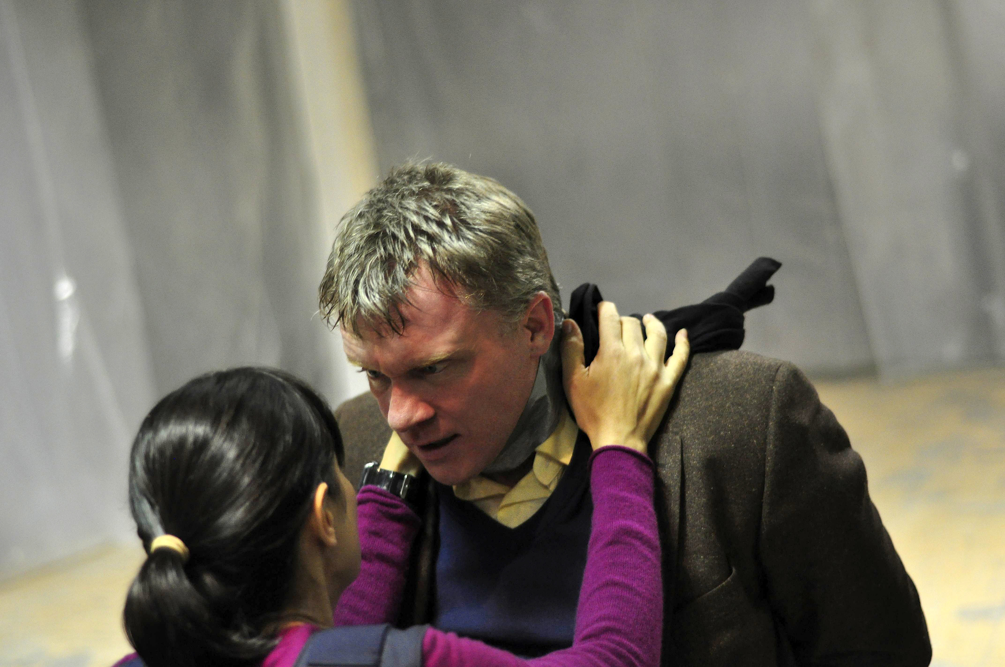 Still of Anthony Michael Hall and Catherine Bell in Last Man Standing (2011)