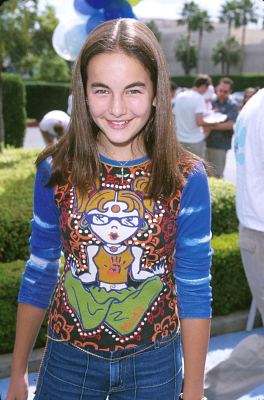 Camilla Belle at event of Blue's Big Musical Movie (2000)