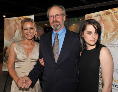 William Hurt, Maria Bello and Kristen Stewart at event of The Yellow Handkerchief (2008)