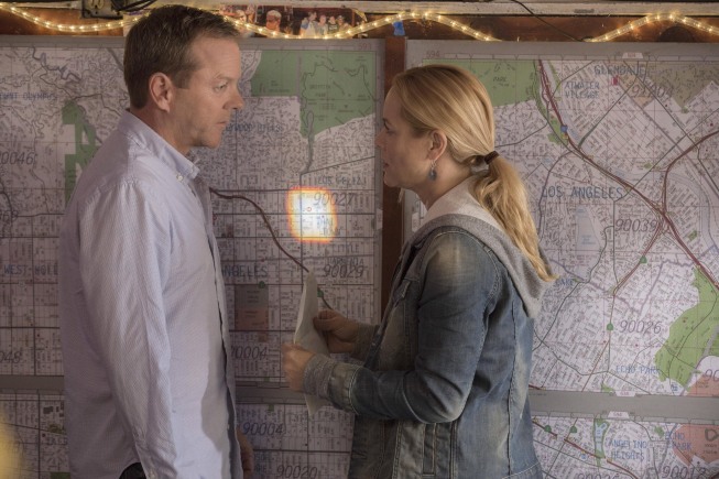 Still of Kiefer Sutherland and Maria Bello in Touch (2012)