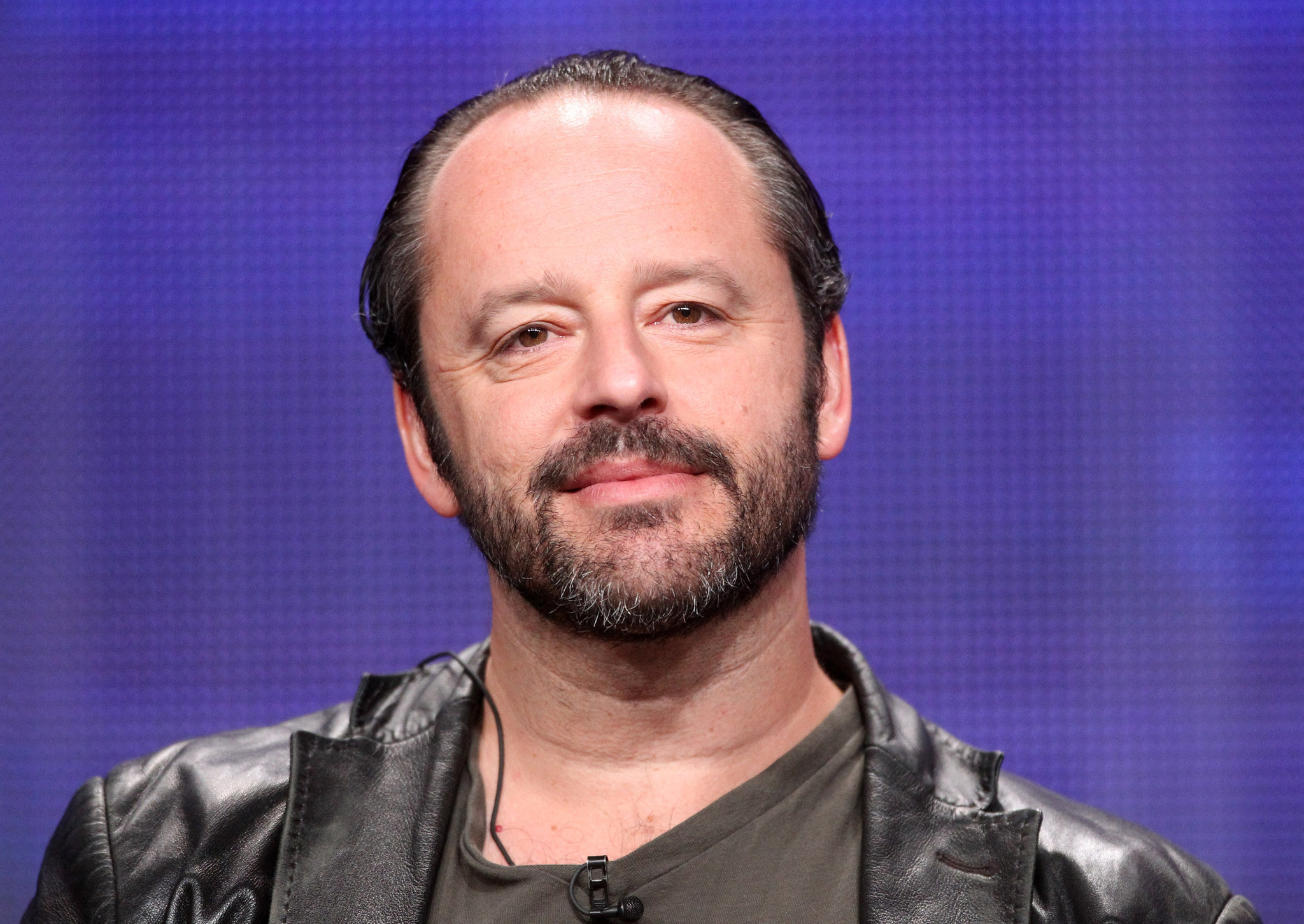 Gil Bellows