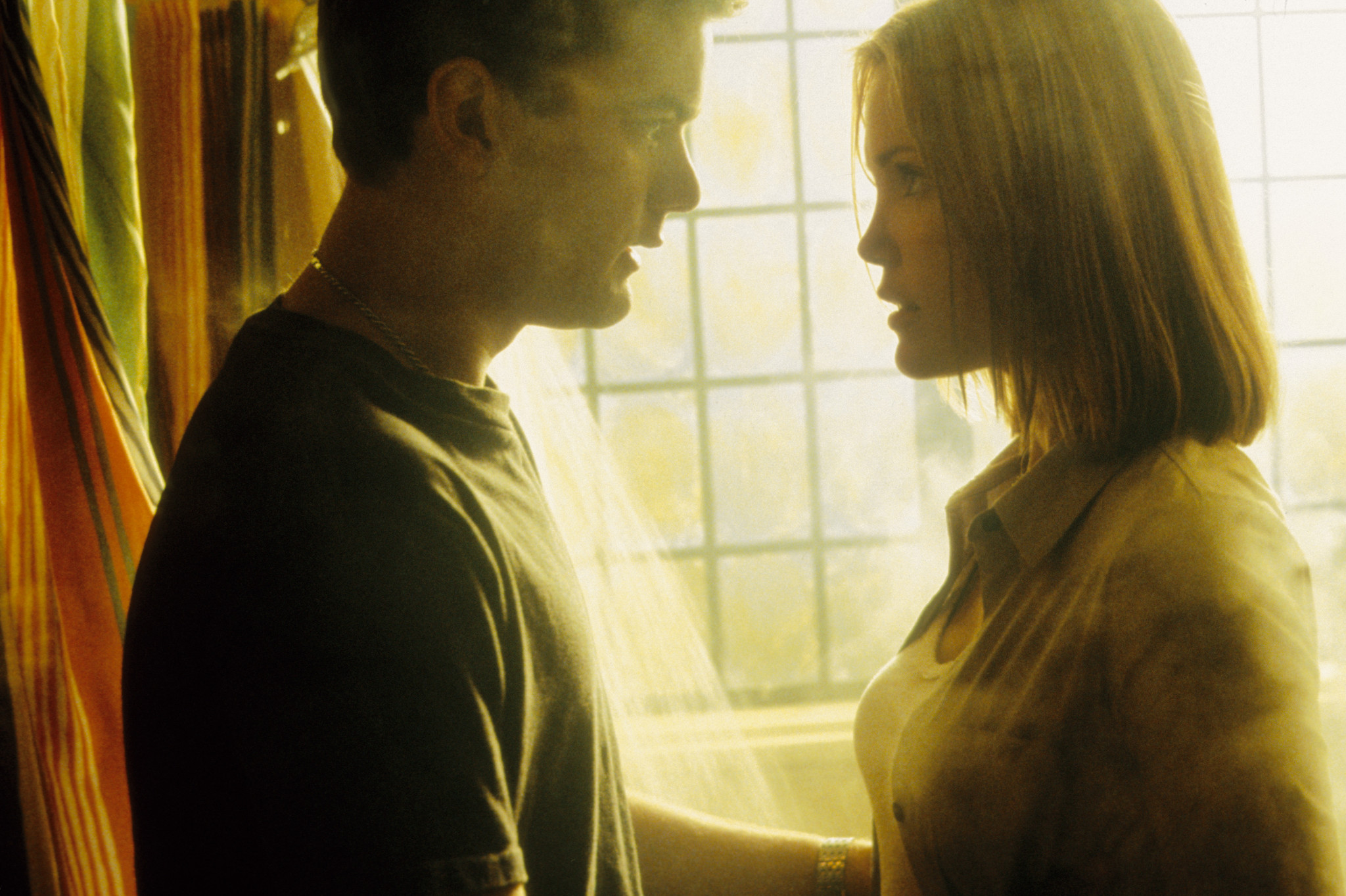 Still of Leslie Bibb and Joshua Jackson in The Skulls (2000)