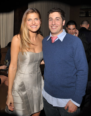 Jason Biggs and Lake Bell at event of Over Her Dead Body (2008)