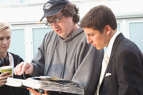 Jason Biggs and Jesse Dylan in American Wedding (2003)