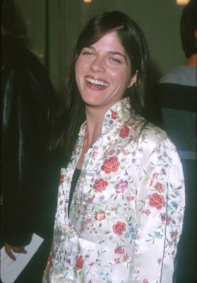 Selma Blair at event of Kovos klubas (1999)