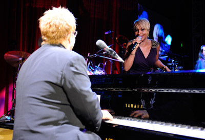 Mary J. Blige and Elton John at event of The 80th Annual Academy Awards (2008)