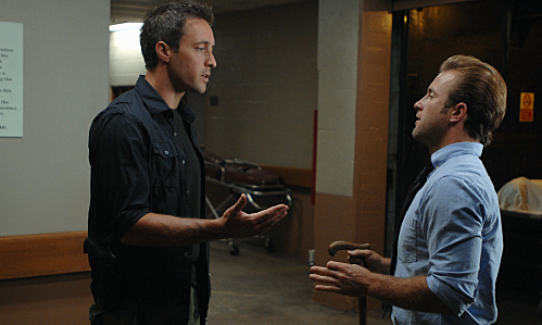 Still of Scott Caan and Alex O'Loughlin in Hawaii Five-0 (2010)