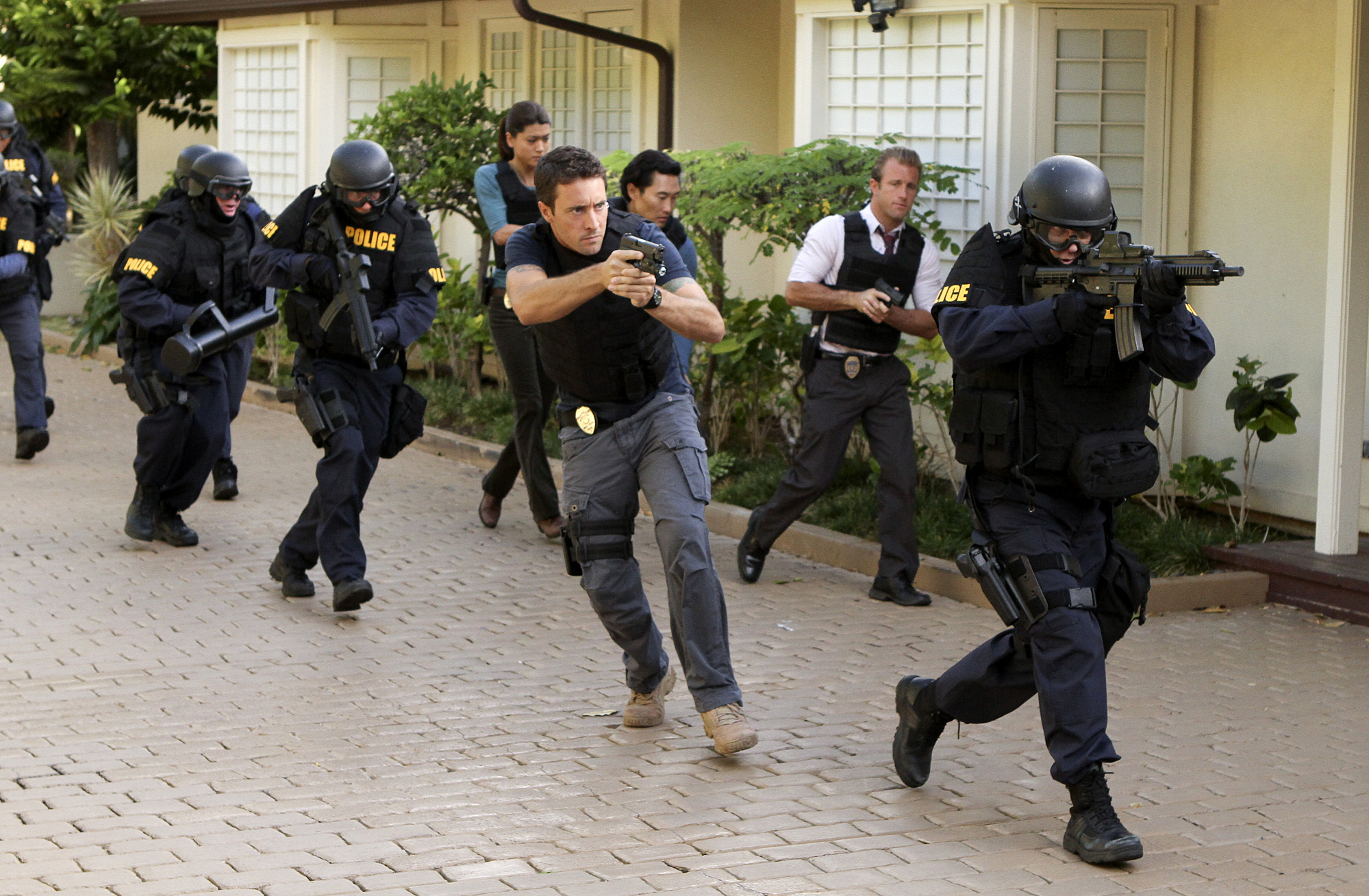 Still of Scott Caan, Daniel Dae Kim and Alex O'Loughlin in Hawaii Five-0 (2010)