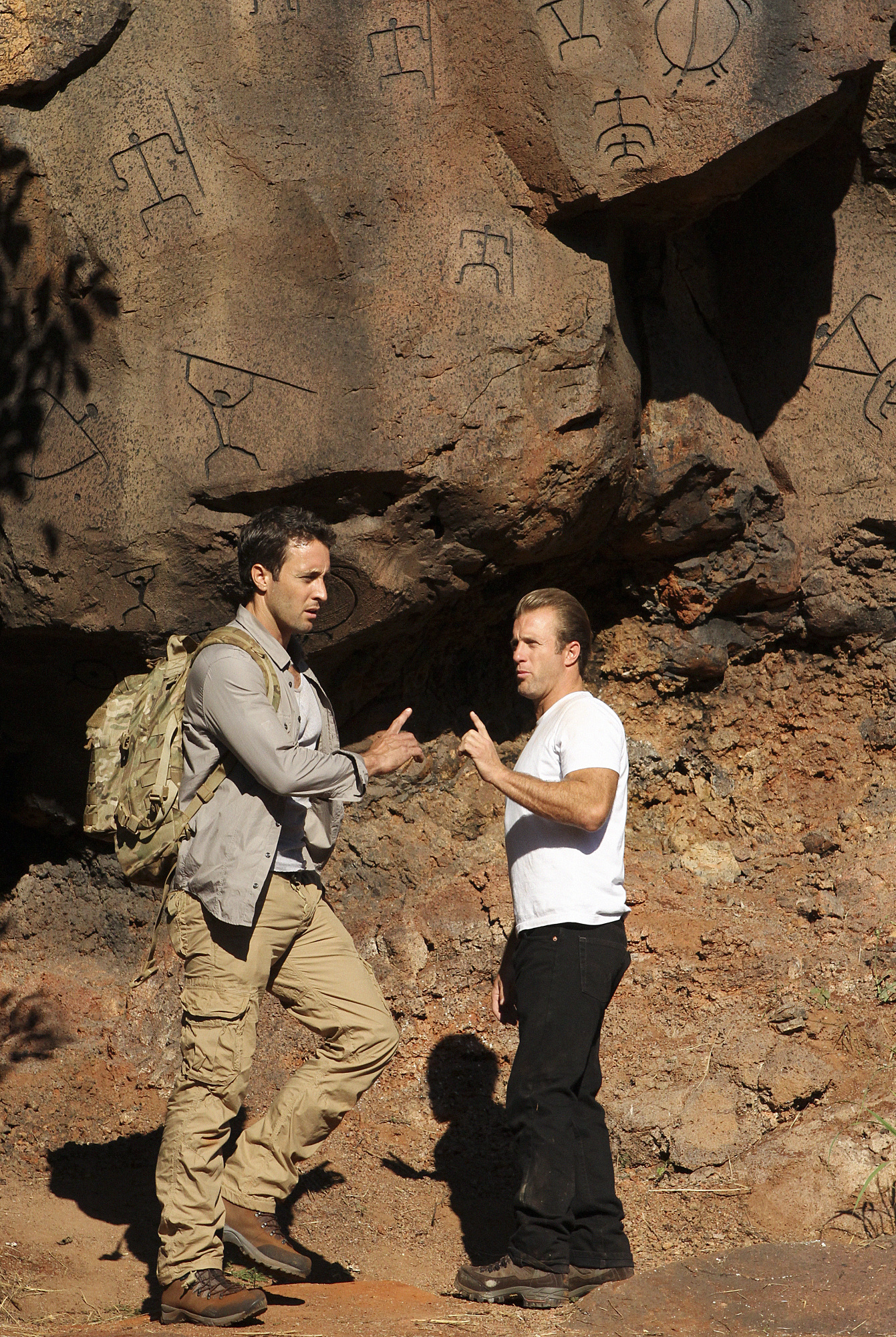 Still of Scott Caan and Alex O'Loughlin in Hawaii Five-0 (2010)