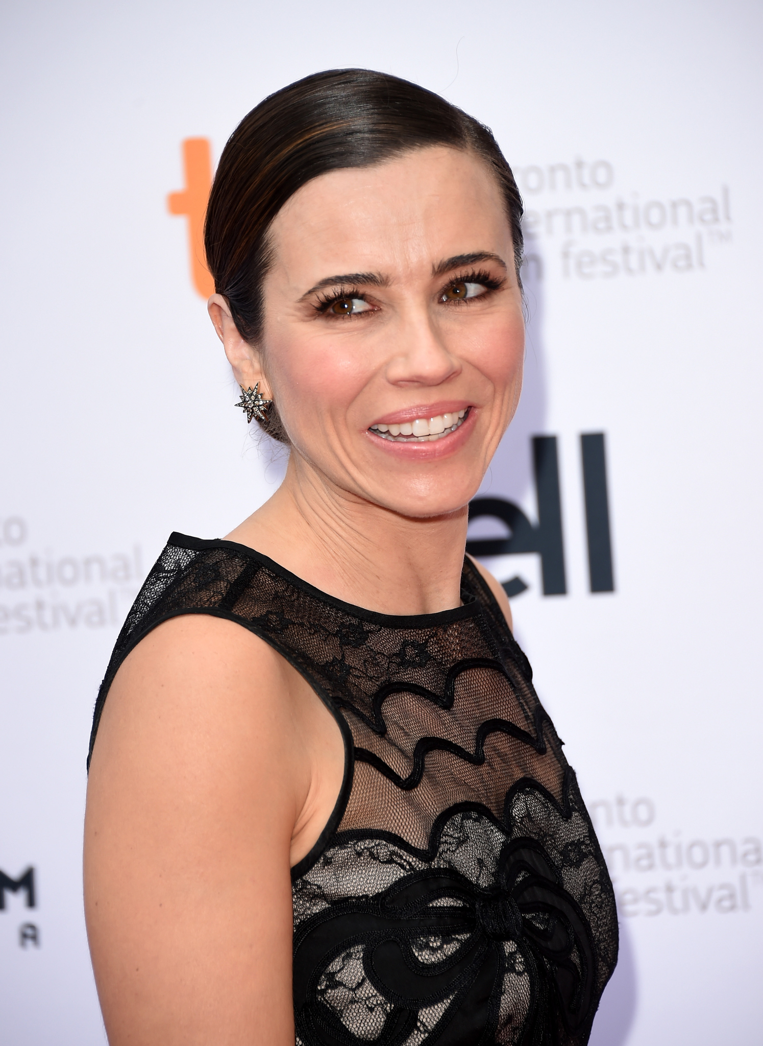 Linda Cardellini at event of Welcome to Me (2014)