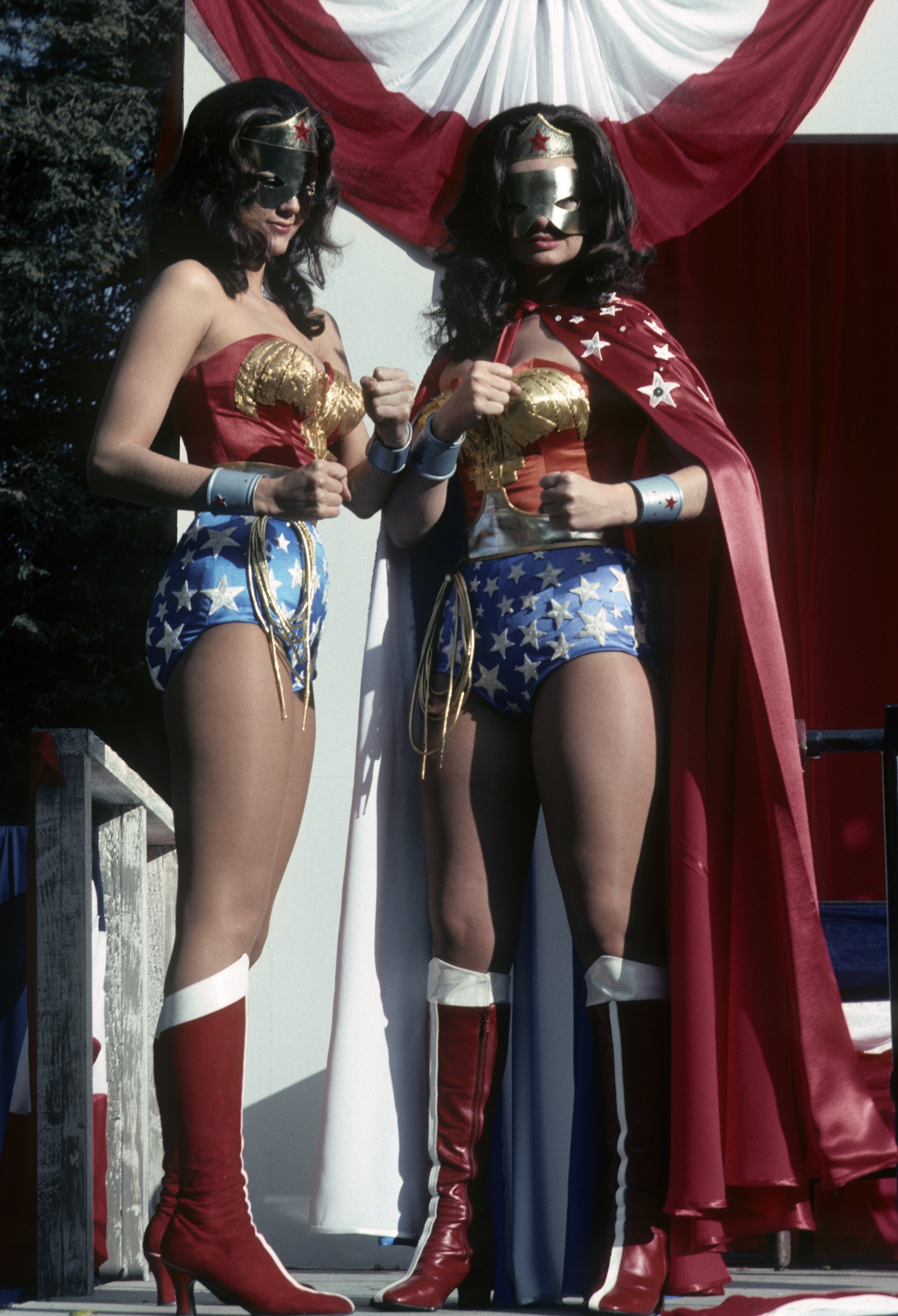 Still of Lynda Carter and Lynda Day George in Wonder Woman (1975)