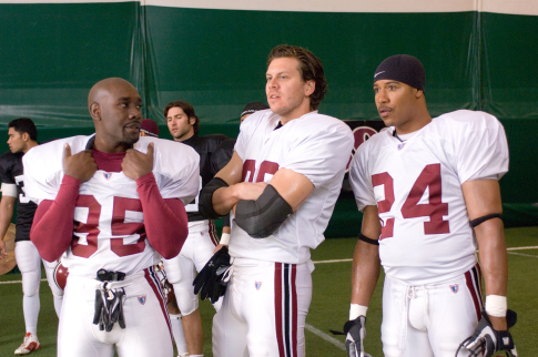 Still of Morris Chestnut, Brian White and Hayes MacArthur in The Game Plan (2007)